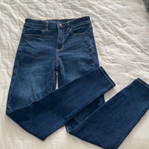 American Eagle skinny jeans